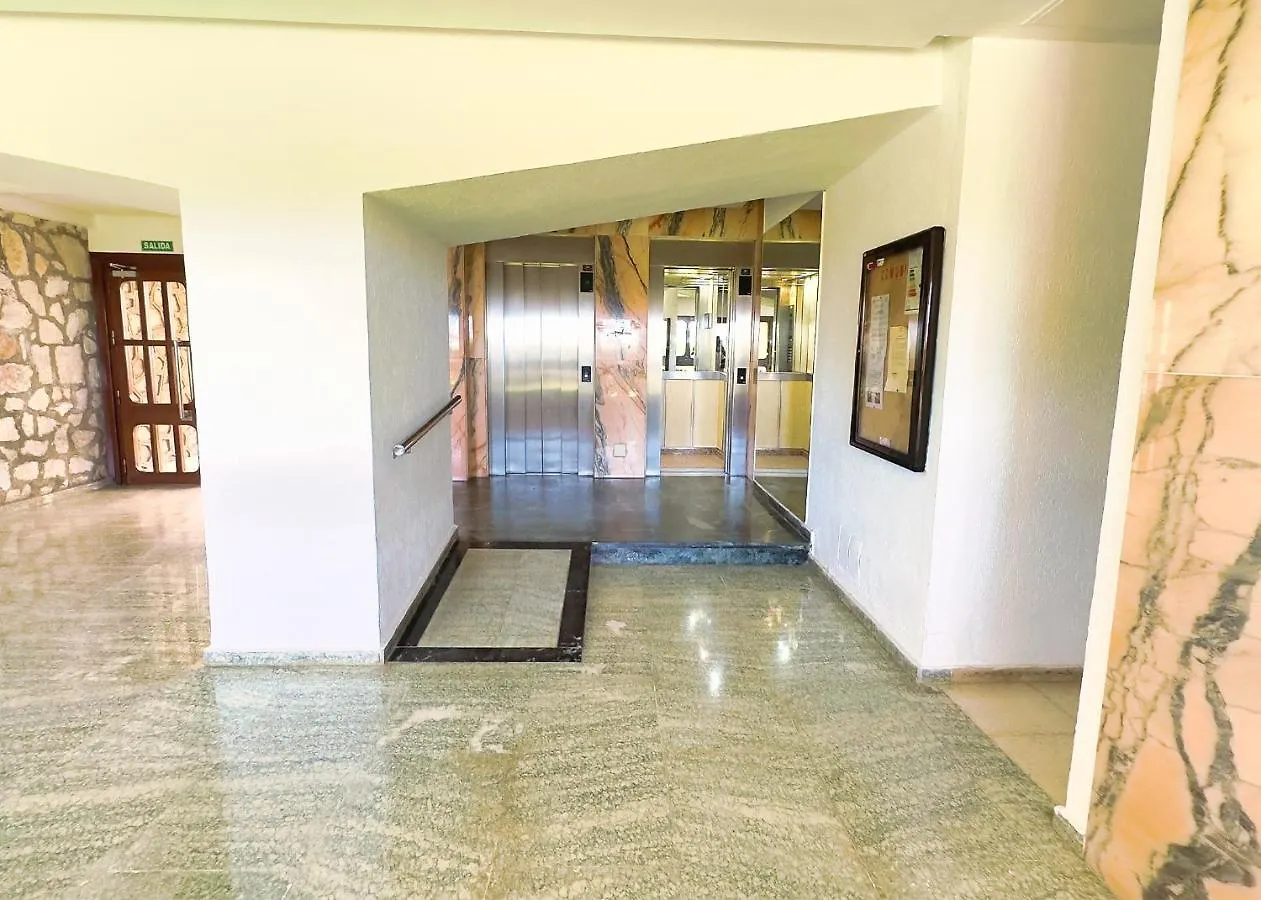 Diana 905. Superb South-Facing One-Bedroom Apartment With Amazing Sea Views. Marbella