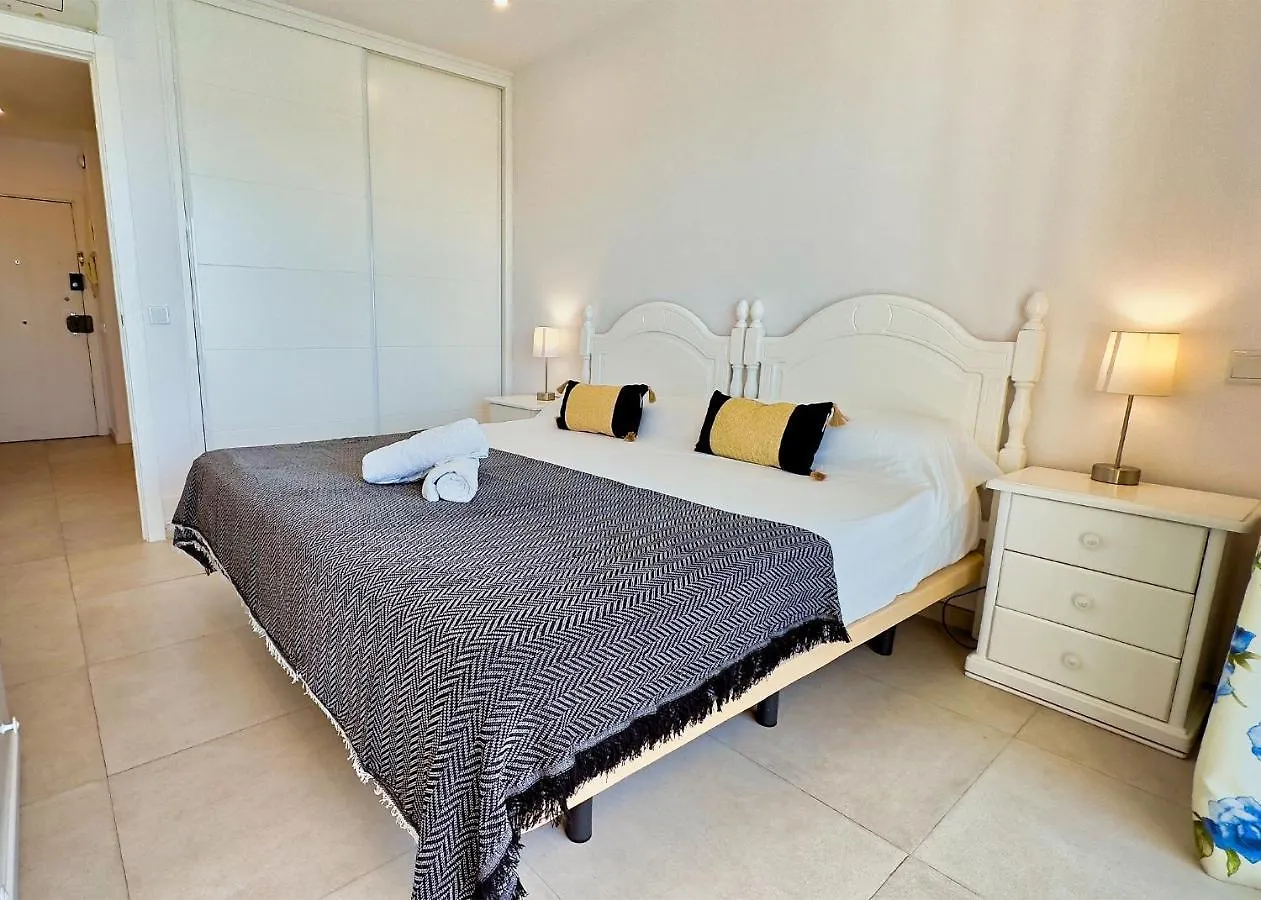 Diana 905. Superb South-Facing One-Bedroom Apartment With Amazing Sea Views. Марбелья Испания